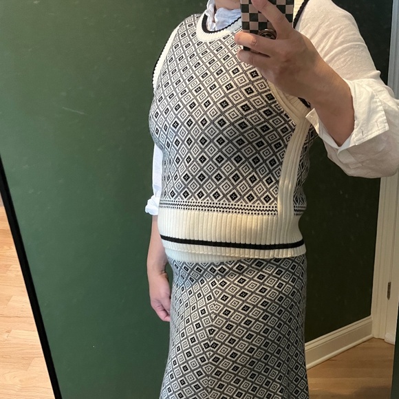 ME+EM Merino Jacquard vest and skirt set - Picture 9 of 9